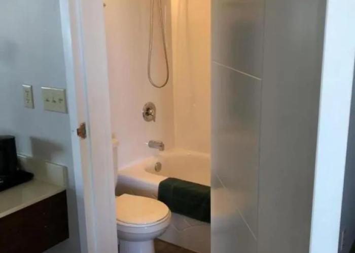Arbour Ridge Inn & Suites