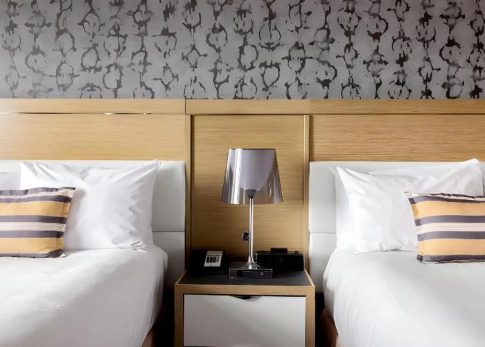 Executive Plaza Hotel Metro Vancouver