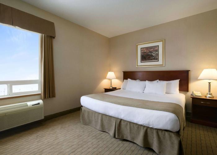 Days Inn by Wyndham Moose Jaw