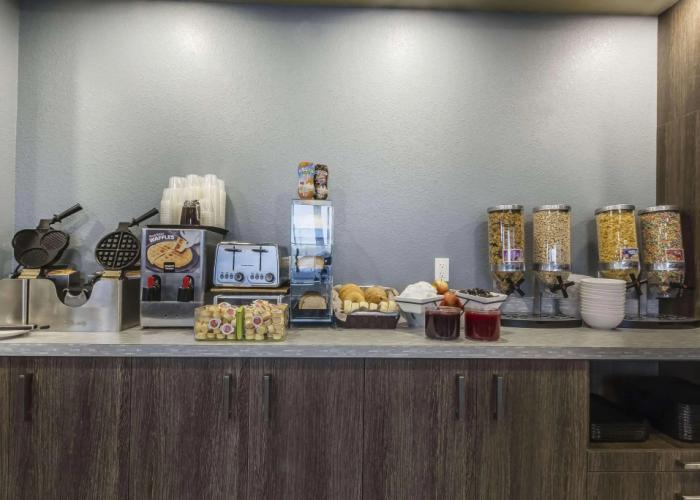 Quality Inn & Suites