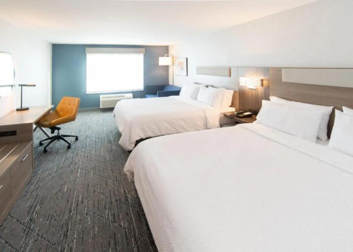 Holiday Inn Express & Suites Moose Jaw, an IHG Hotel