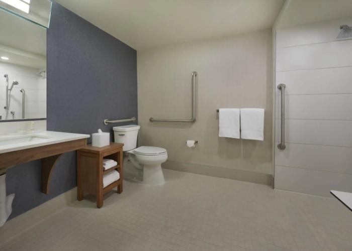 Courtyard by Marriott Oshawa