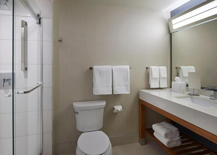 Courtyard by Marriott Oshawa