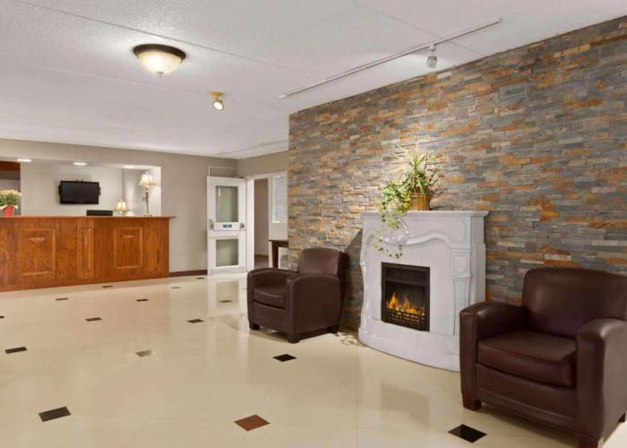 Travelodge by Wyndham Owen Sound