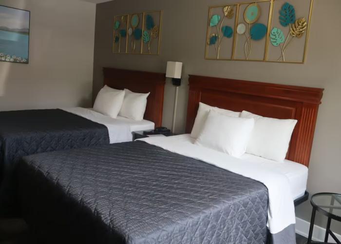 Town Centre Inn - Parry Sound Hotel