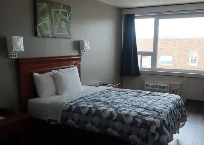 Town Centre Inn - Parry Sound Hotel