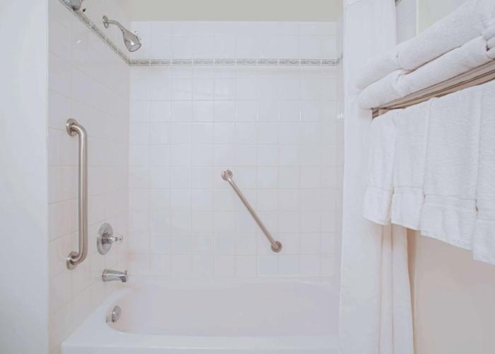 Ramada by Wyndham Red Deer Hotel and Suites