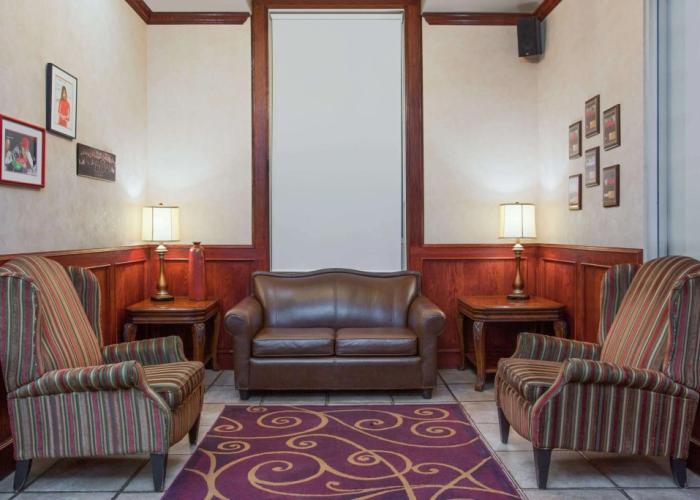 Ramada by Wyndham Red Deer Hotel and Suites