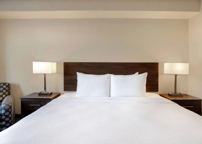 Days Inn & Suites by Wyndham Yorkton