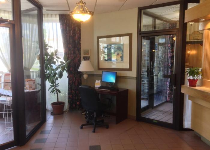 Quality Hotel & Suites