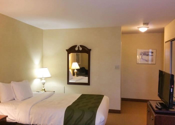 Quality Hotel & Suites