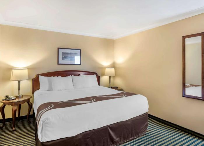 Quality Inn & Suites Garden of the Gulf