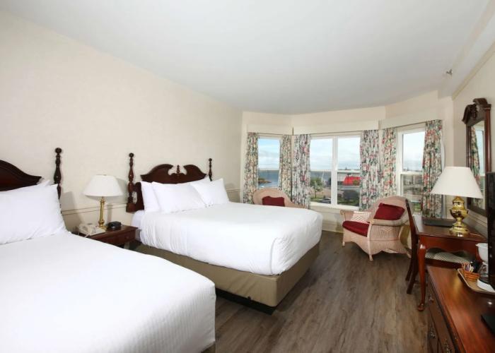 Loyalist Country Inn & Conference Centre