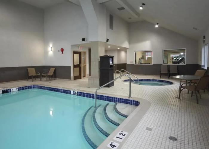 Holiday Inn Express And Suites - Vernon by IHG