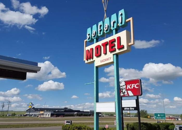 Safari Inn Motel