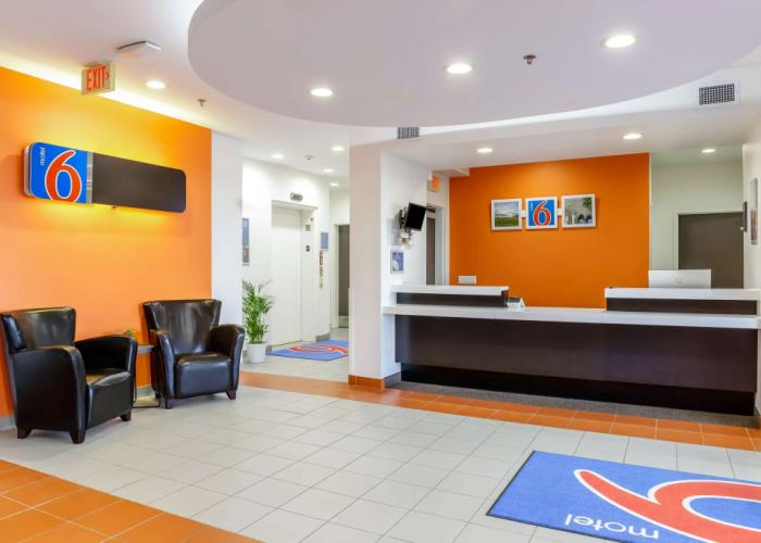 Motel 6 Swift Current, SK