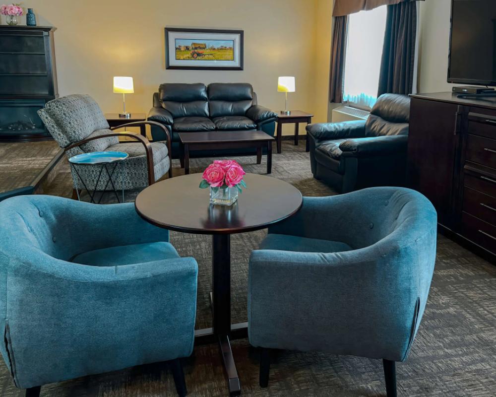 фото Coast Swift Current Hotel