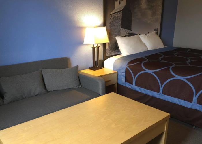 Super 8 by Wyndham Swift Current