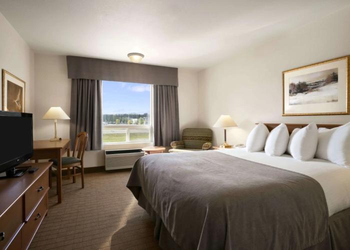 Super 8 By Wyndham Slave Lake Ab