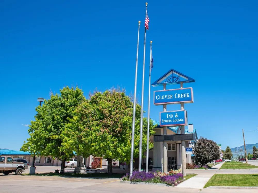 Clover Creek Inn