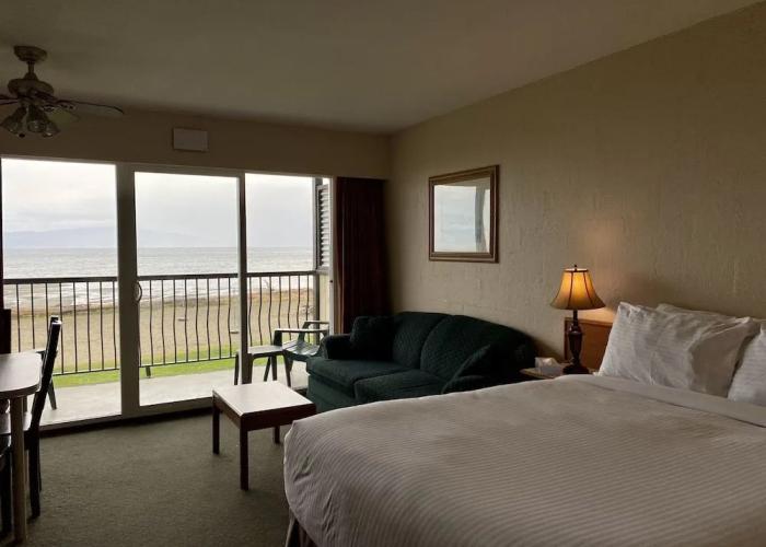 Sea Edge Motel