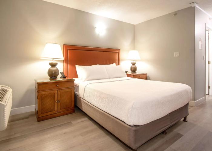 Coast Parksville Hotel