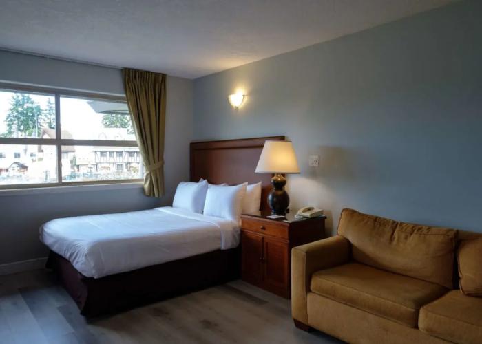 Coast Parksville Hotel