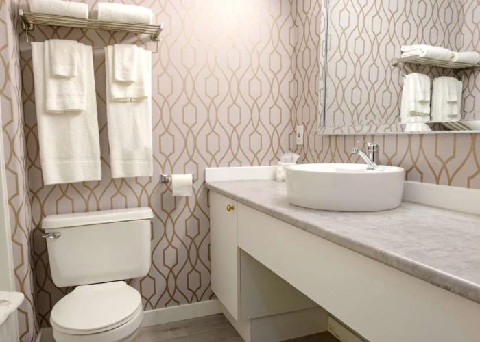 Coast Parksville Hotel