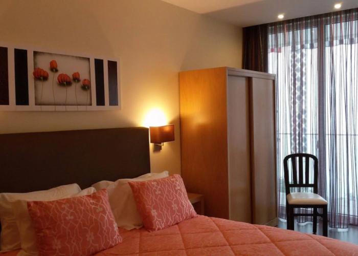 Welcome In - Suites & Hostel
