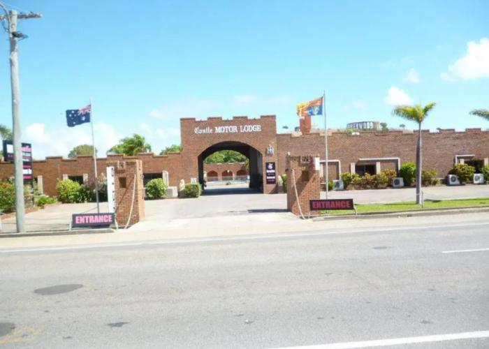 Castle Motor Lodge