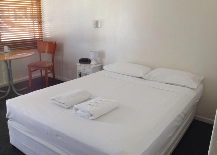 The Pearly Shell Motel
