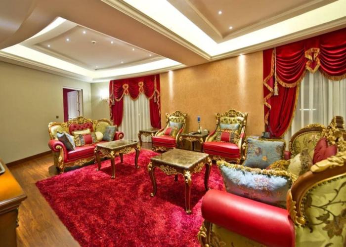 The Royal Pinnacle Hotel