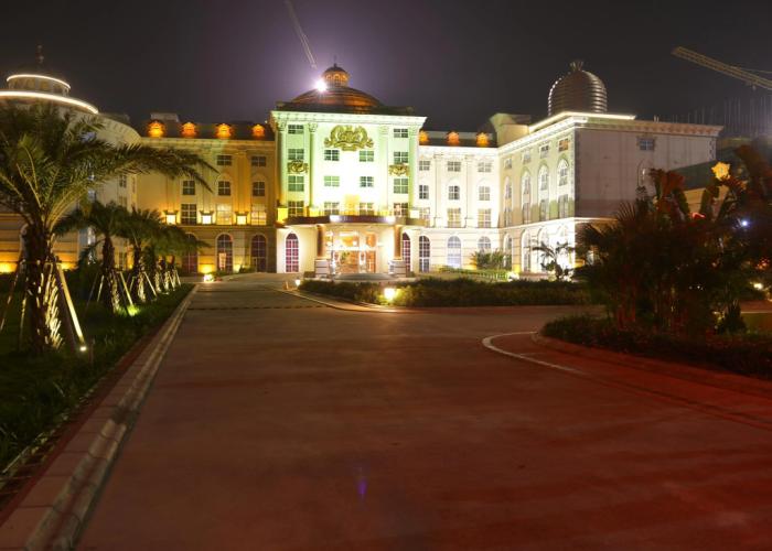 The Royal Pinnacle Hotel