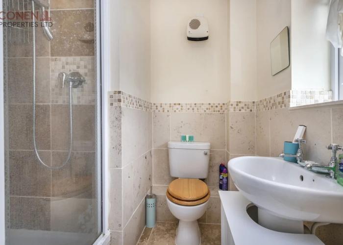 Stunning 2-bed Apartment in Grays