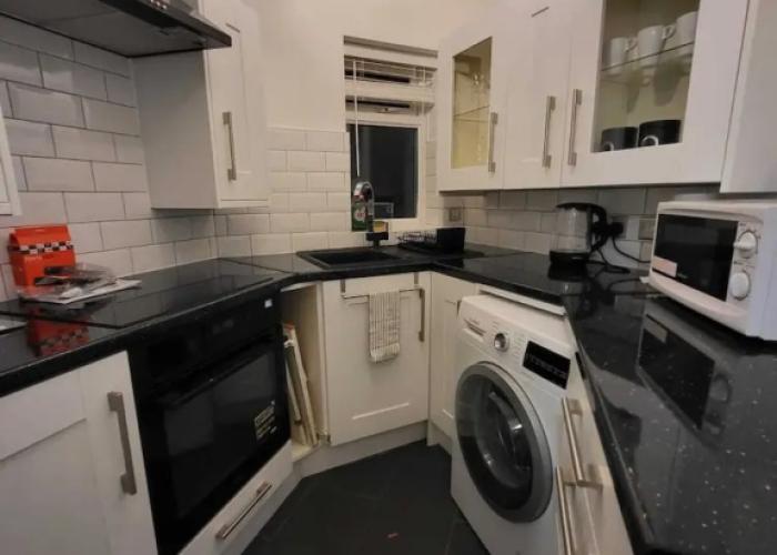 Lovely 2-bed Apartment in Grays