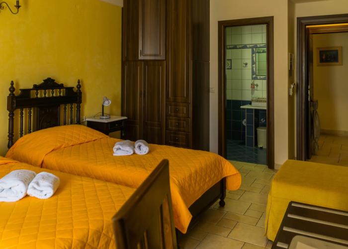 Epavlis Boutique Suites