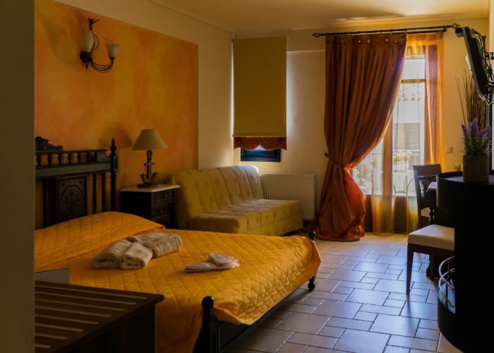 Epavlis Boutique Suites