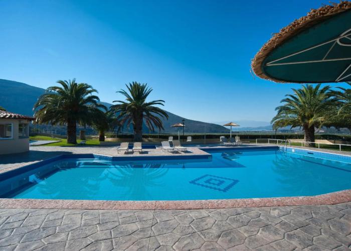 Chrissa Camping Rooms & Bungalows