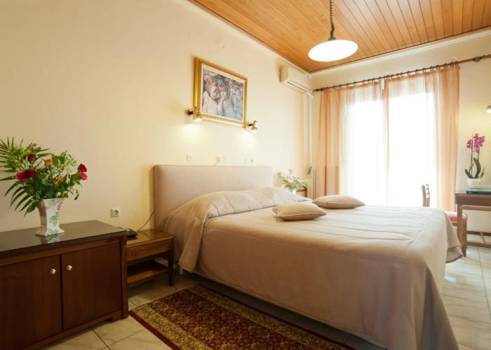 Hermes Delphi Hotel