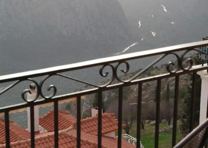 Hotel Varonos