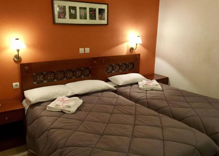 Artemis Hotel
