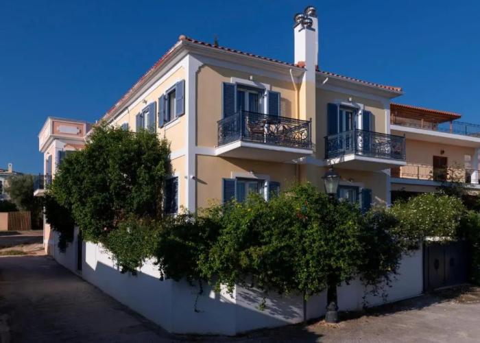 Nautilus Luxury Suites