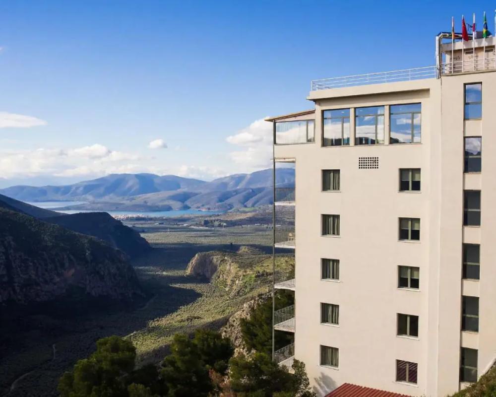 фото V Hotel Delphi