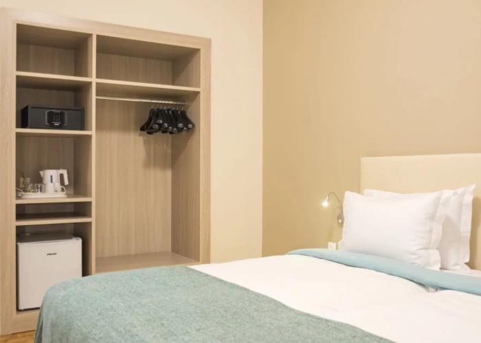 V Hotel Delphi