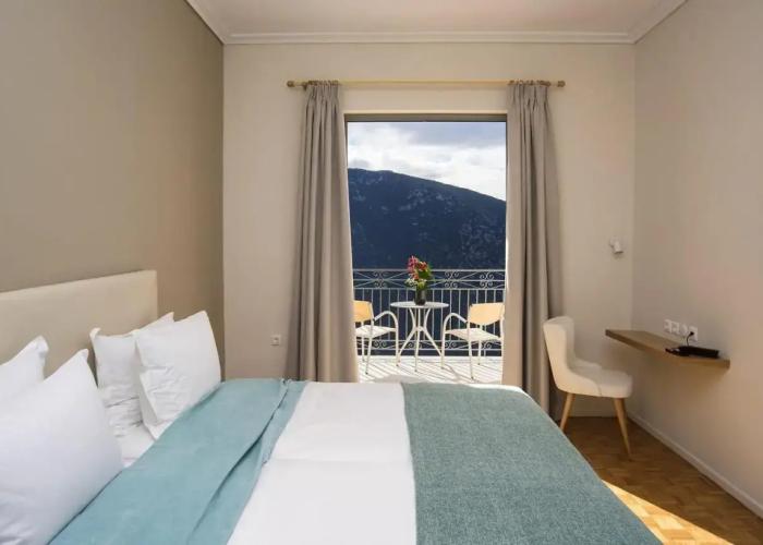 V Hotel Delphi