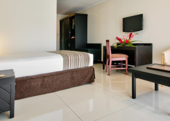 Tanoa Waterfront Hotel