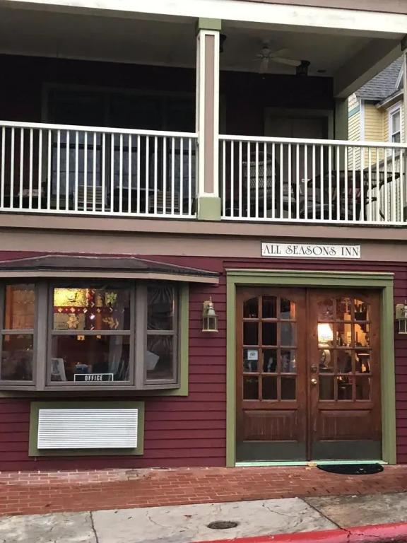 All Seasons Inn