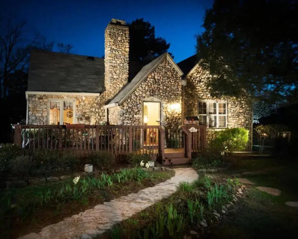 Rock Cottage Gardens B&B