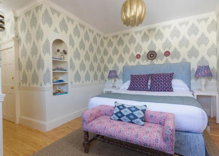 The Christopher, The Edgartown Collection