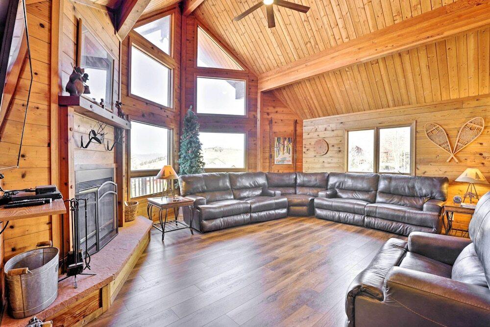 1 Mi to Granby Ranch: Family-friendly Cabin!